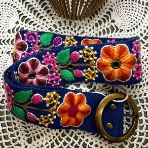 Peruvian Wool Hand-Embroidered Belt